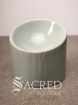Raised Tilt Bowl