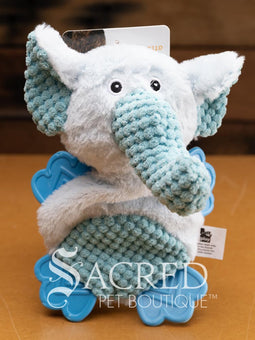 The gift pack is shown opened with the full selection of products on show. All pink or pink based items for female puppies.